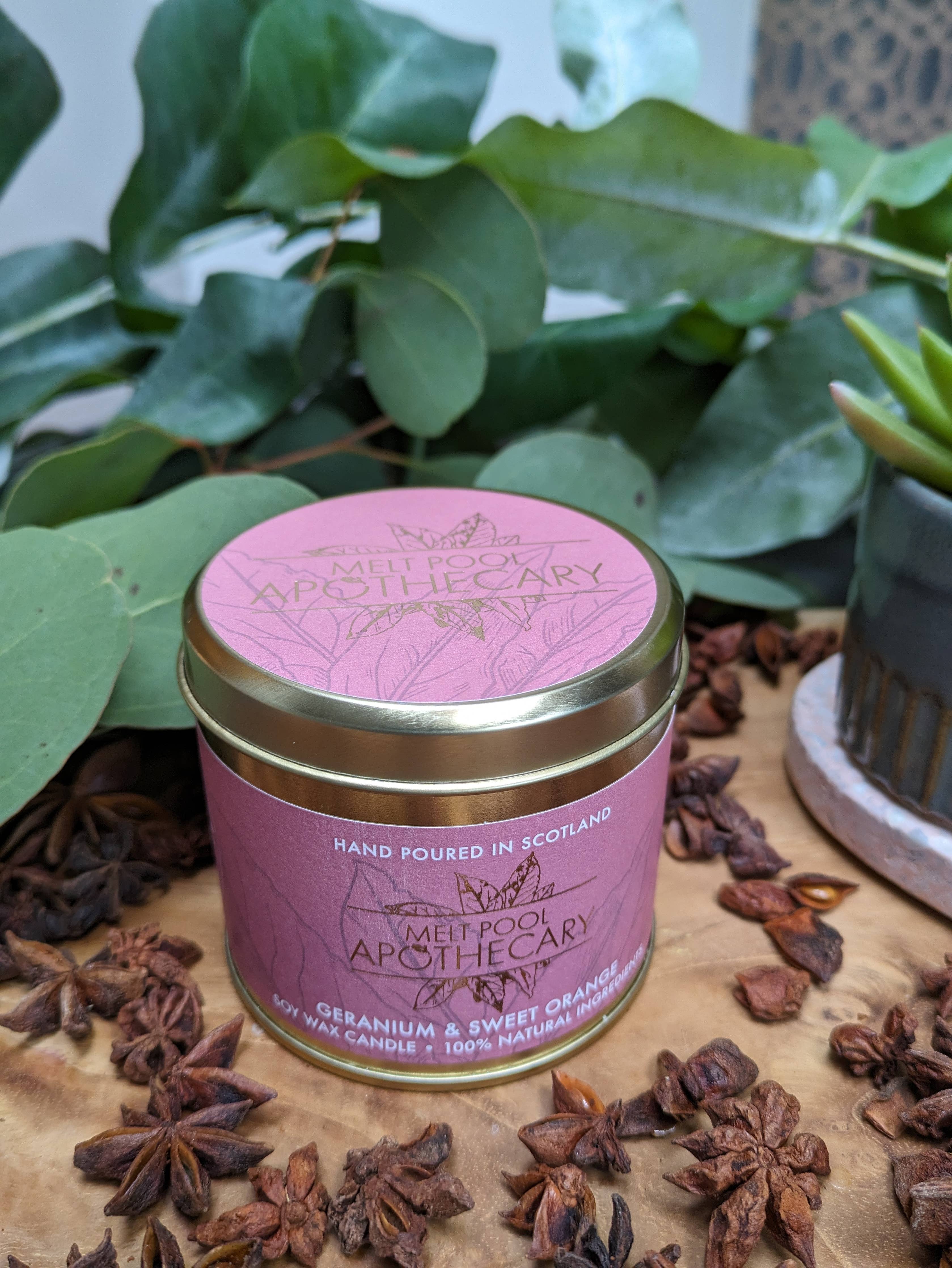 Large Gold Tin Candle- Geranium & Sweet Orange
