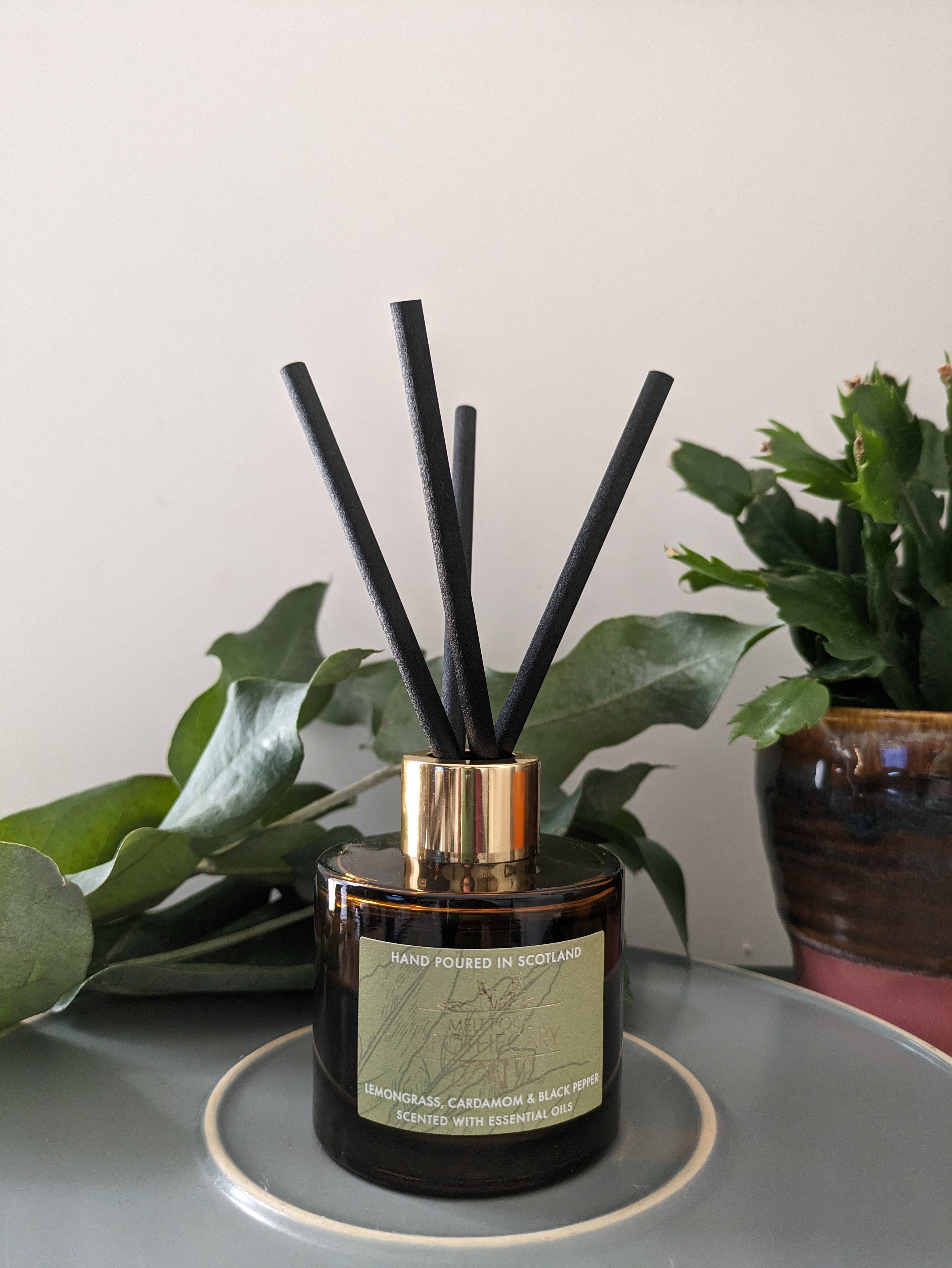 Reed Diffuser - Lemongrass with Cardamom & Black Pepper