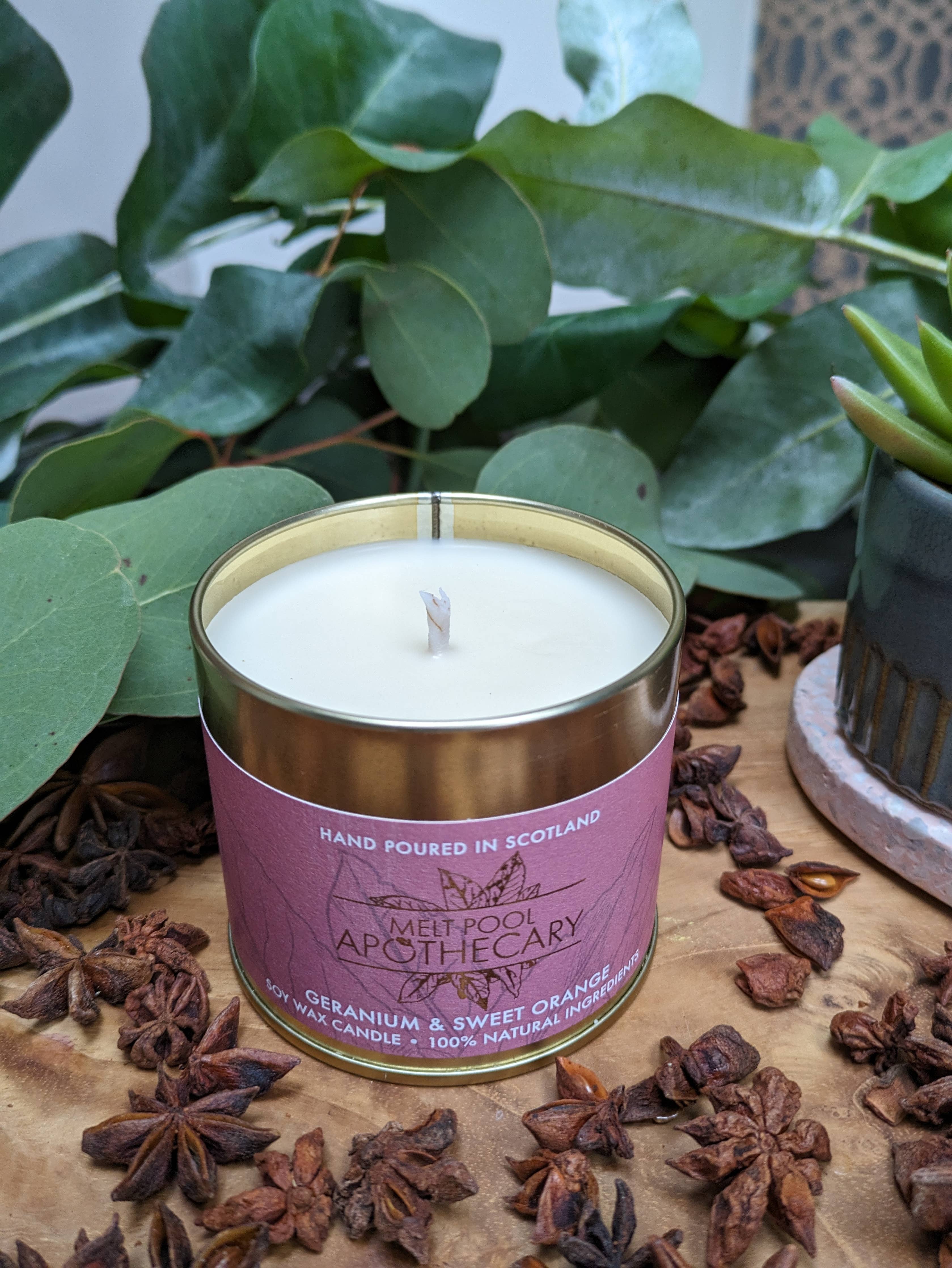 Large Gold Tin Candle- Geranium & Sweet Orange