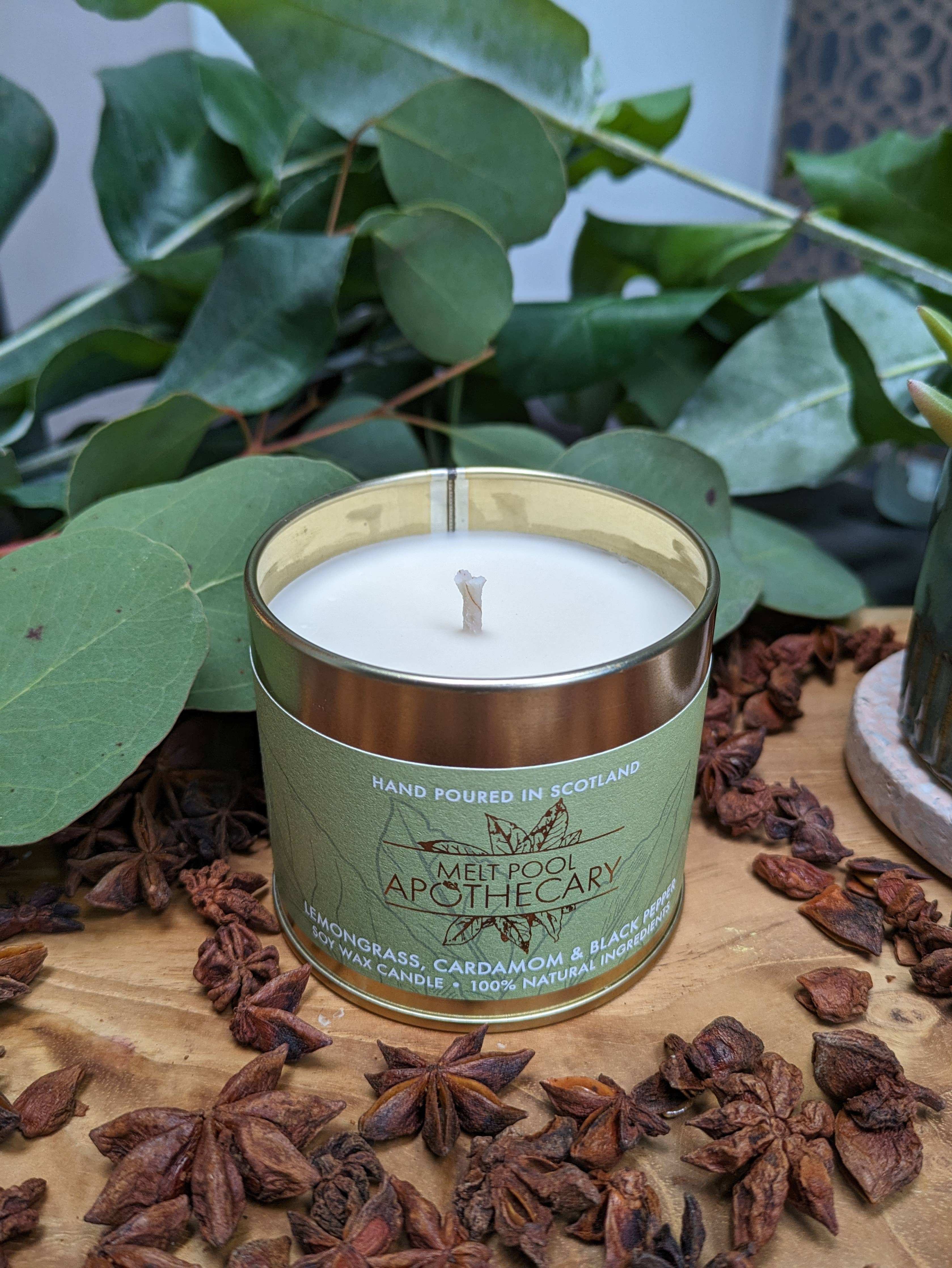 Large Gold Tin Candle - Lemongrass, Cardamom & Black Pepper