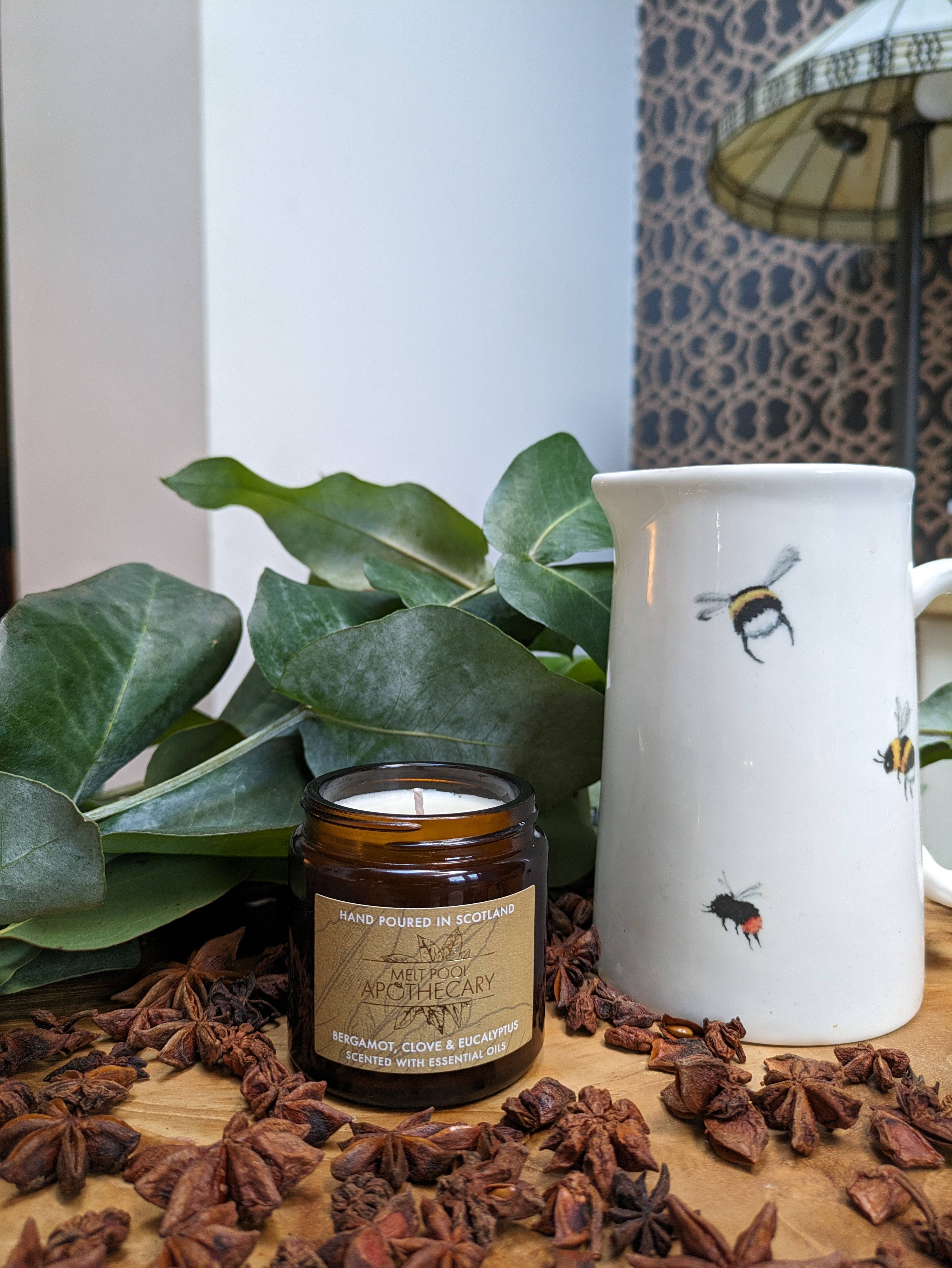 Small Amber Jar - Bergamot, Clove & Eucalyptus